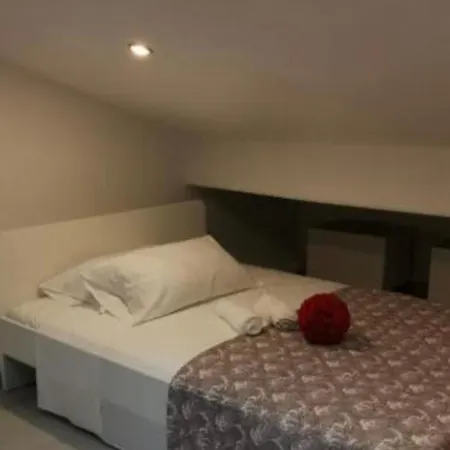 Apartment Mansarda 2 Sb Parma